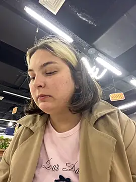 Snapshot of KateBurlesk chatting on November 2025 09:10:01 AM KateBurlesk online show from November 2025 09:10:01 AM