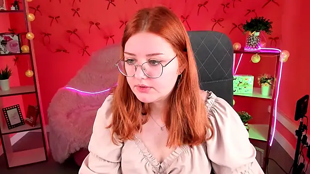 StaceyJensen online show from December 2025 09:22:02 AM