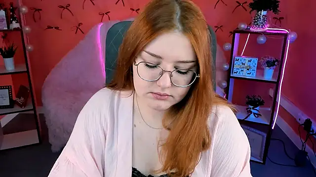 StaceyJensen online show from December 2025 09:26:01 AM