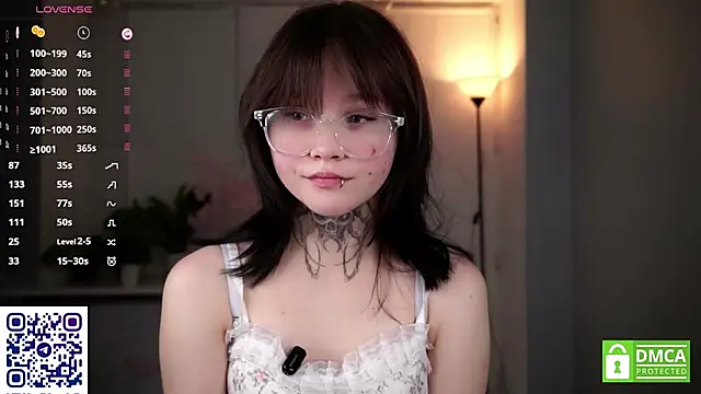 CaroleMyers online show from November 2025 06:08:02 PM