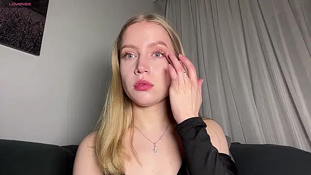 Alice meow15 online show from April 2026 09:10:01 PM