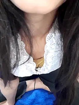 Snapshot of Alli8900 chatting on December 2025 05:36:01 PM Alli8900 online show from December 2025 05:36:01 PM