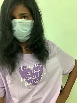 honeygirl6996 online show from April 2026 01:23:02 PM