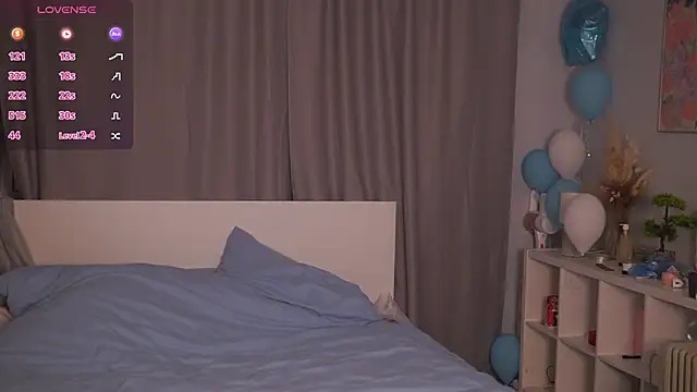 Snapshot of AmillyGile chatting on February 2026 07:04:02 PM AmillyGile online show from February 2026 07:04:02 PM