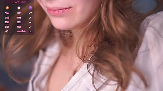 AmillyGile online show from December 2025 06:46:01 PM