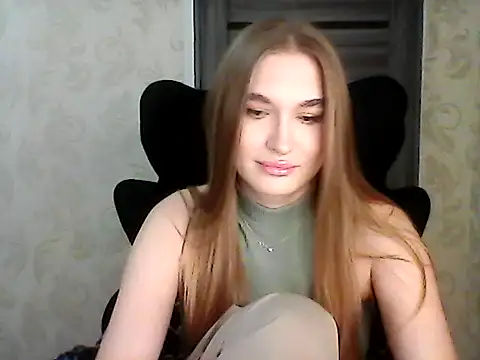 AnyaSmack online show from November 2025 01:44:02 PM