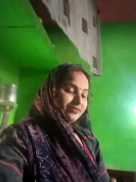 Snapshot of Pooja_hote chatting on November 2025 03:18:01 AM Pooja hote online show from November 2025 03:18:01 AM