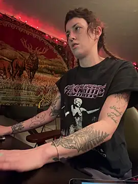 Snapshot of ashtrayhaterz chatting on December 2025 02:38:02 AM ashtrayhaterz online show from December 2025 02:38:02 AM