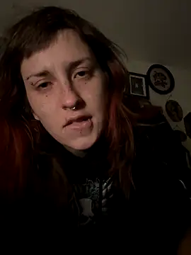 Snapshot of ashtrayhaterz chatting on November 2025 01:43:02 PM ashtrayhaterz online show from November 2025 01:43:02 PM