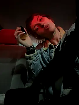 Snapshot of ashtrayhaterz chatting on November 2025 06:13:01 AM ashtrayhaterz online show from November 2025 06:13:01 AM