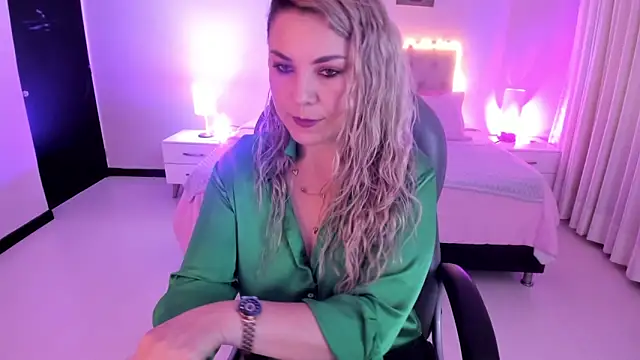 Violeta Hotter online show from January 2026 11:28:01 AM