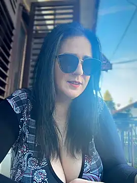Mary kansas bbw online show from April 2026 04:26:01 PM