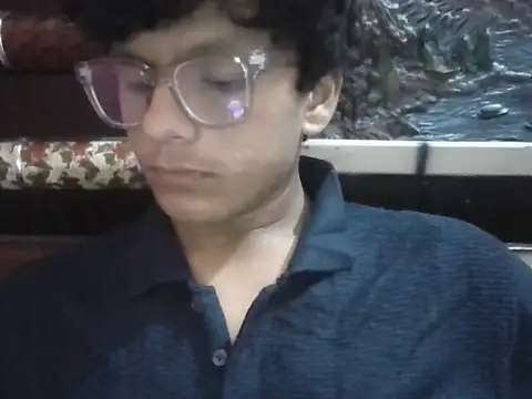 maskedman699 online show from November 2025 05:51:02 AM