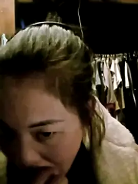 Snapshot of lynae-0 chatting on November 2025 01:32:02 PM lynae-0 online show from November 2025 01:32:02 PM