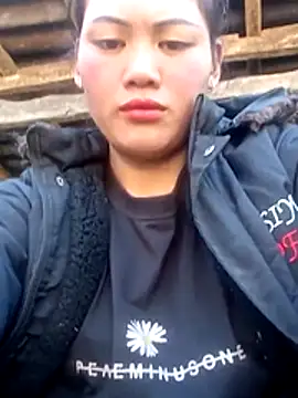 Snapshot of lynae-0 chatting on November 2025 06:03:01 AM lynae-0 online show from November 2025 06:03:01 AM