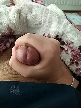 Snapshot of BarrenProtege chatting on November 2025 01:43:01 PM BarrenProtege online show from November 2025 01:43:01 PM