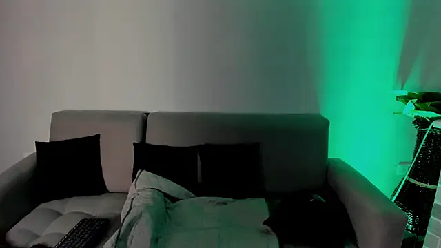 DAKOTA SAKURA online show from January 2026 12:11:02 PM