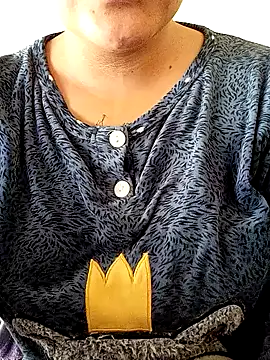 Snapshot of yasmine_x chatting on December 2025 02:30:02 PM yasmine x online show from December 2025 02:30:02 PM