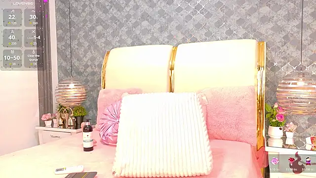 Snapshot of ThianaGarcia chatting on February 2026 02:19:02 PM ThianaGarcia online show from February 2026 02:19:02 PM