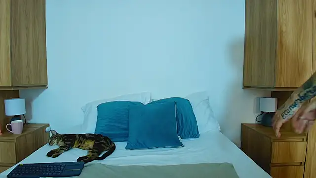 princess deimos   online show from December 2025 07:37:02 PM