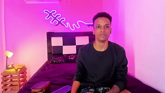 Black Guys Pervert  online show from November 2025 11:32:01 AM