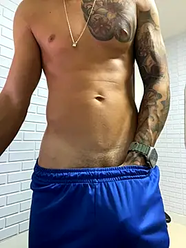 Snapshot of enzofelipe chatting on December 2025 01:54:02 PM enzofelipe online show from December 2025 01:54:02 PM