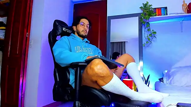 JotaCeliz online show from February 2026 10:48:01 AM