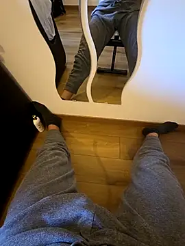 Mick-22 online show from November 2025 10:15:01 AM