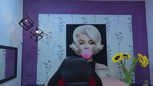 Antonella mc online show from March 2026 12:44:02 PM