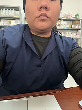 aricub online show from November 2025 03:45:02 PM