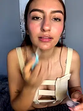 ZoeJohnson Pink online show from December 2025 04:24:02 PM