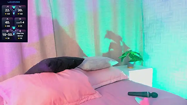 Jenn Owens online show from November 2025 04:01:01 AM