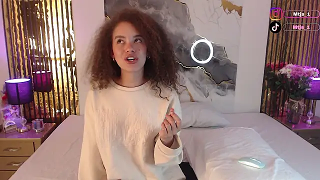 MiticaBrennet  online show from March 2026 04:01:02 AM