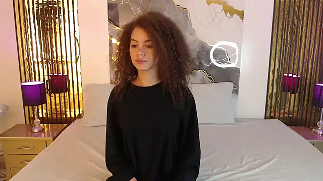 Snapshot of MiticaBrennet_ chatting on December 2025 05:23:02 AM MiticaBrennet online show from December 2025 05:23:02 AM