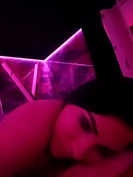 Morena ojazos travieza-39 online show from February 2026 08:00:01 PM