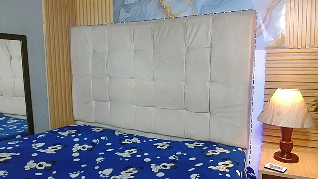 maverickhotson303av online show from December 2025 04:47:01 AM