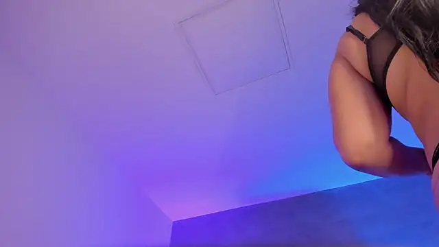 alejandrarojas  online show from January 2026 01:40:01 PM