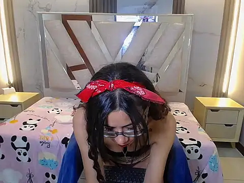 scarlethoneycf online show from December 2025 09:28:02 PM