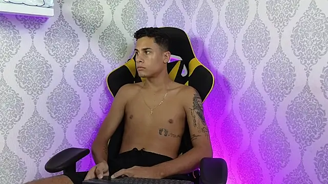 The big twink x online show from December 2025 07:26:02 PM