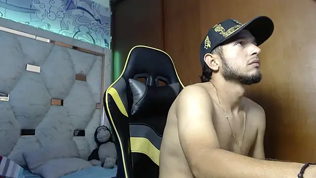 Couple wildd  online show from January 2026 10:13:02 PM