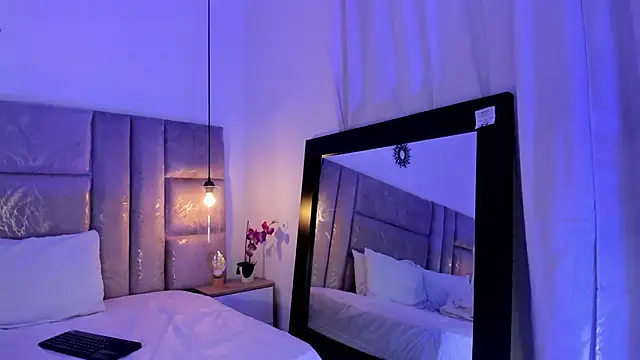 Ambar85 online show from January 2026 03:02:01 AM