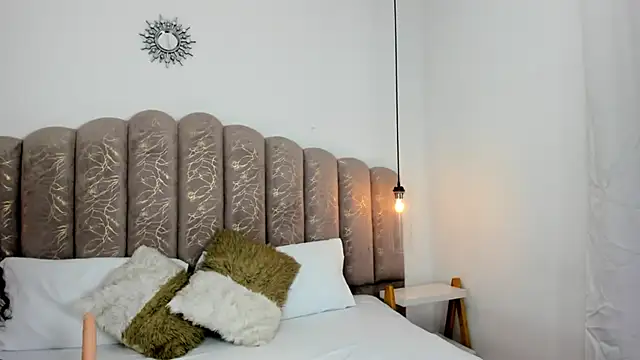 Ambar85 online show from November 2025 03:17:02 AM