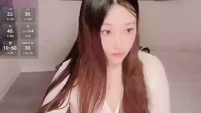 clara-cc online show from January 2026 12:53:01 PM