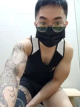 Valerious180 online show from December 2025 05:18:02 PM