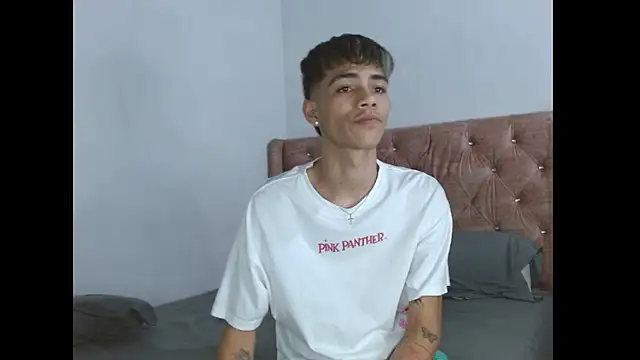 Snapshot of ALEXX_BOOY chatting on November 2025 05:29:02 AM ALEXX BOOY online show from November 2025 05:29:02 AM