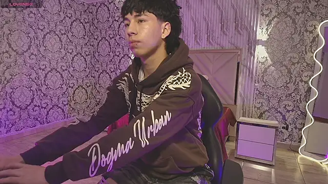 kaelwolf tay online show from February 2026 12:38:02 PM