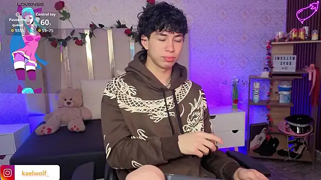 kaelwolf tay online show from March 2026 04:12:01 PM