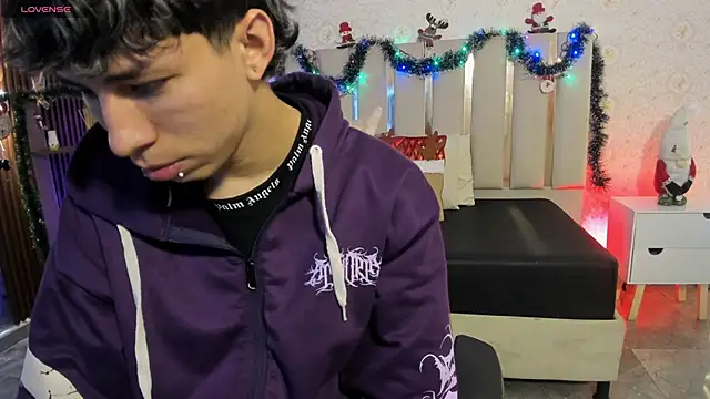 kaelwolf tay online show from January 2026 07:20:01 PM