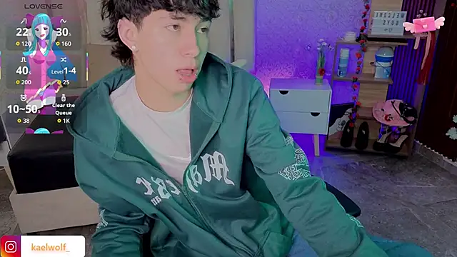 kaelwolf tay online show from March 2026 07:21:01 PM