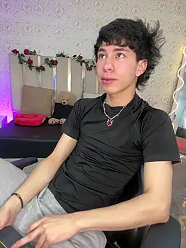 kaelwolf tay online show from March 2026 07:05:02 PM